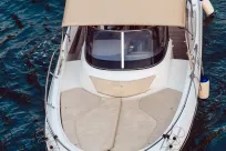 Rent Key Largo 30 boat in Dubai - Image 2