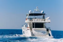 Rent Azimut 75 Viktoria  in Dubai - Image 2