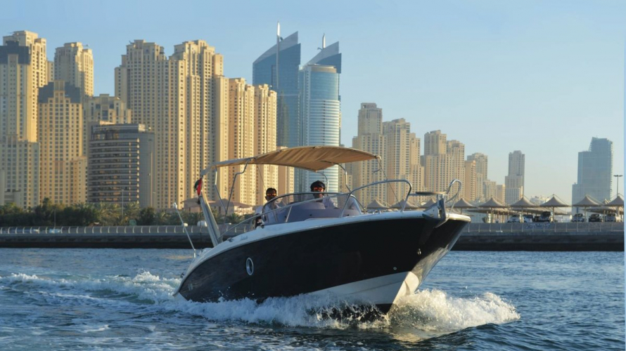 Rent Key Largo 27 (Dubai Marina, JBR and Atlantis tour)