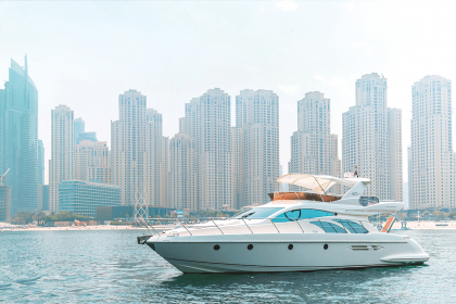 Rent Azimut 50 Monica yacht in Dubai - Image 1
