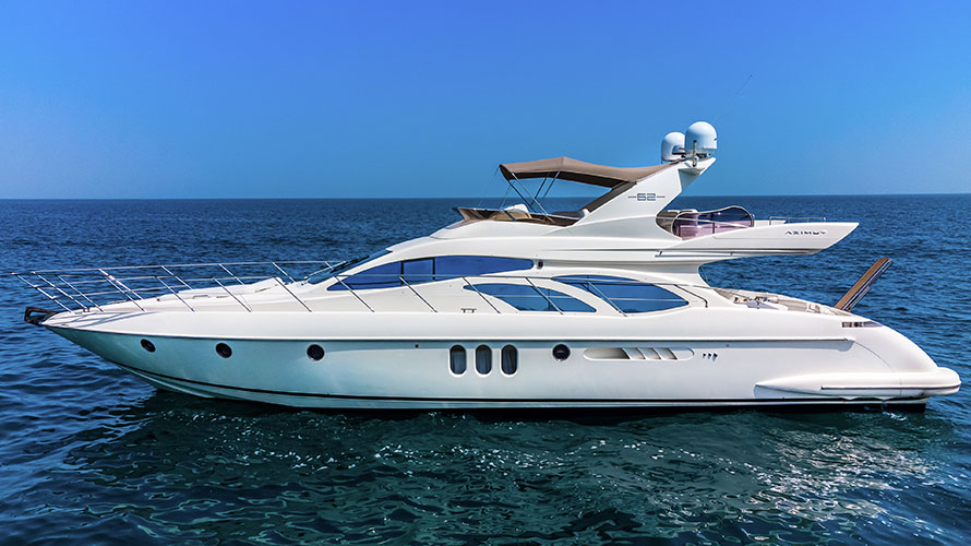 Rent Azimut 62 Lucky Star