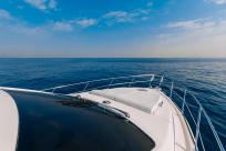 Rent Azimut 50 Candy yacht in Dubai - Image 3