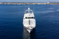 Rent Benetti 115ft Gallus yacht in Dubai - Image 2